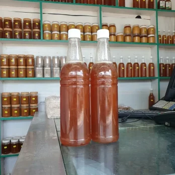 সুন্দরবনের প্রাকৃতিক চাকের মধু (Sundarbans Natural Comb Honey)